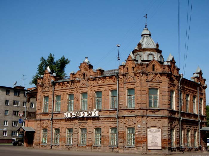 Краеведческий музей, бывший дом Варвинских