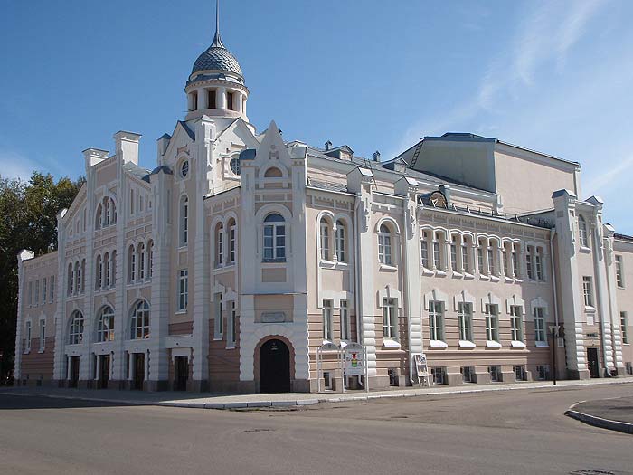 Народный дом, Советская, 25