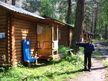 Самодельный Тир у домика