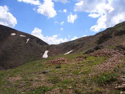 Штатив со стороны Уйкараташа