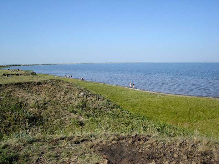 Берег озера