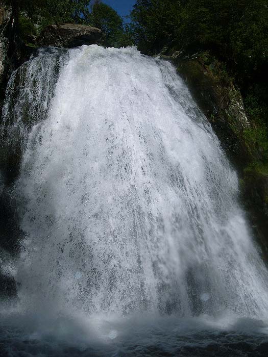 Водопад Корбу