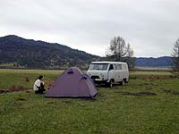 Автопробег по Горному Алтаю (май 2006) : Утро на стоянке