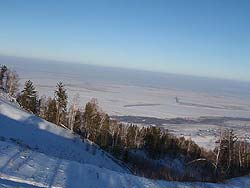 Вид на Бийскую равнину с горы Церковка в Белокурихе