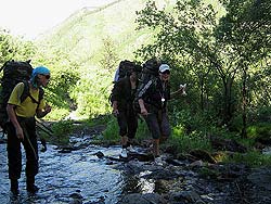 Горный Алтай : Отчет о походе  харитоновцев на восток : Вдоль реки Ак-Кем