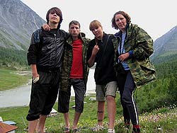 Горный Алтай : Отчет о походе  харитоновцев на восток : На горе у метеостанции