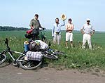 Велопоход по Алтаю : Пока ехали по полям, любовались алтайскими просторами.