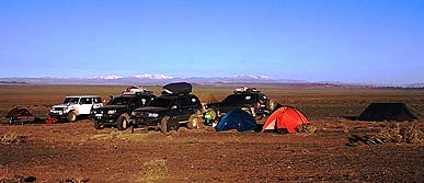 Горный Алтай : Спортивная экспедиция «От барханов до снегов» : Лагерь в пустыне