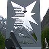 Памятник погибшим сибирякам-сноубордистам