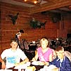 Отдых на турбазе Берель в июле 2005 года : Кафе украшено чучелами птиц и зверей
