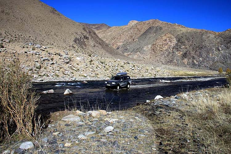 В осеннее мелководье выручают острова