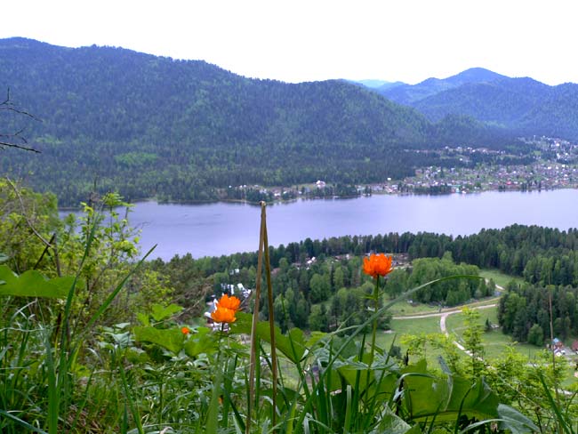 Вид с горы Тилан-Туу