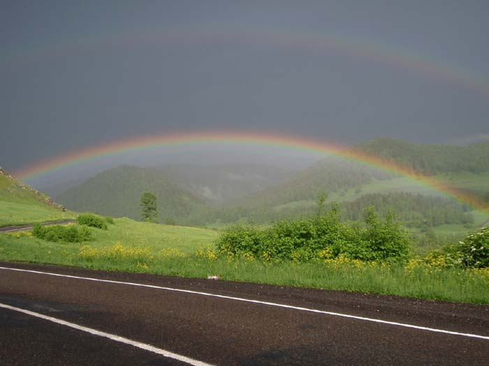 Радуга над Чуйским трактом