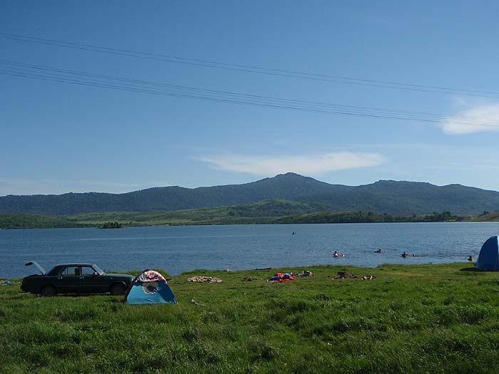 Озеро Белое и гора Синюха