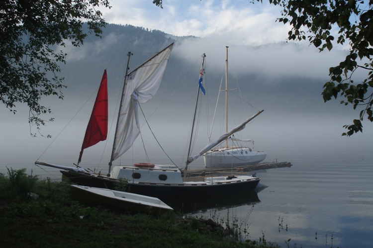 Яхты яхт-клуба «Алые паруса»