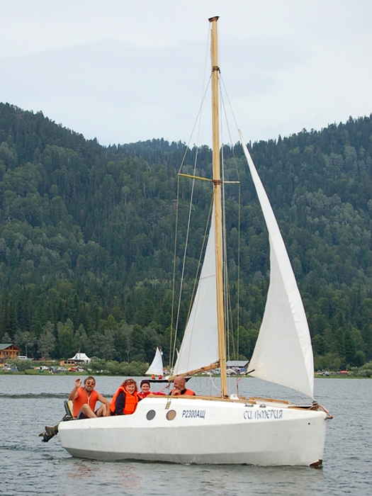 Швертбот «Сильмерия» на Телецком озере